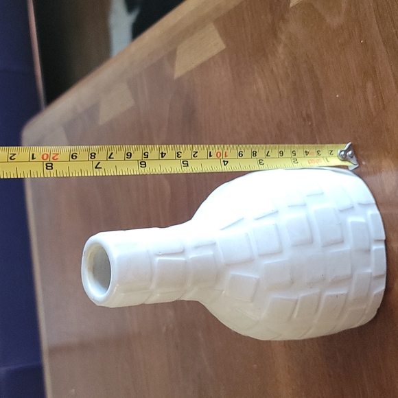 Pot-A-Porter Jonathan Adler vase - Picture 7 of 8